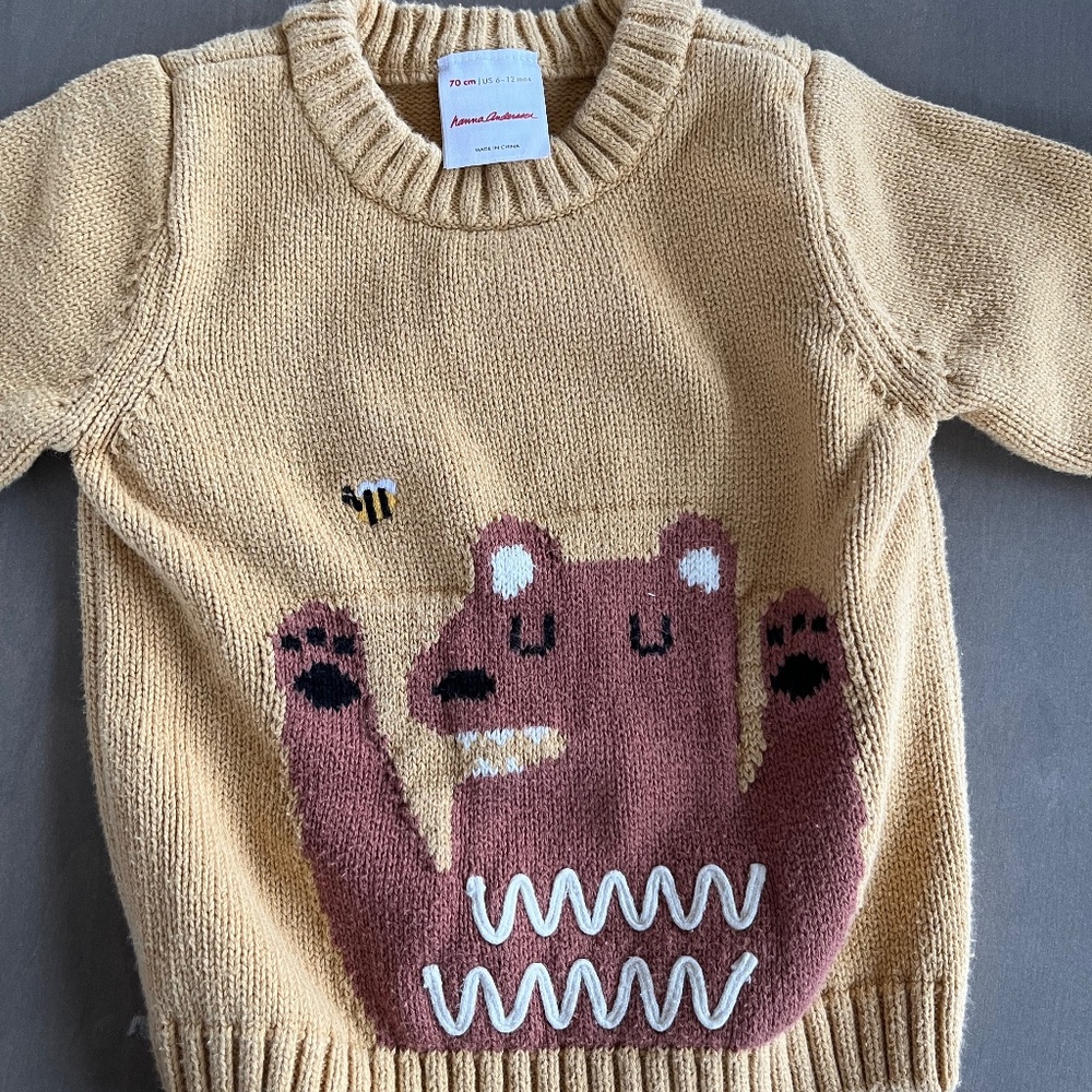 Hanna Andersson sweater size 6-12 mo